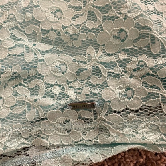 Hollister skirt - Picture 2 of 4